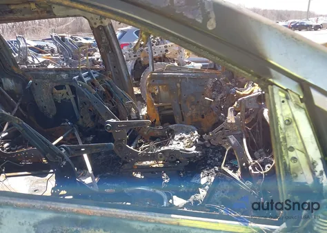 2014 Honda Odyssey Lx z USA, uszkodzony, nr VIN 5FNRL5H25EB004409